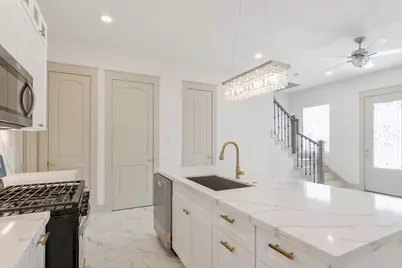 721 Doverside Street, Houston, TX 77022 - Photo 8