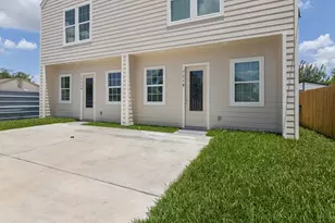 721 Doverside St, Houston, TX 77022 - Photo 20