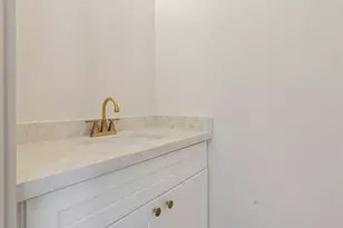 721 Doverside St, Houston, TX 77022 - Photo 12