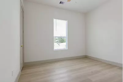 721 Doverside Street, Houston, TX 77022 - Photo 14