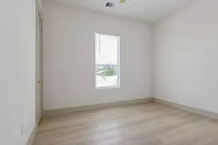721 Doverside St, Houston, TX 77022 - Photo 14