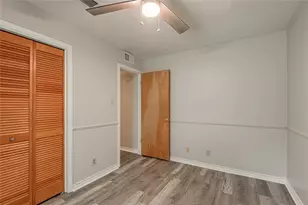 610 Normal Park Dr, Huntsville, TX 77320 - Photo 16