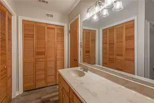 610 Normal Park Dr, Huntsville, TX 77320 - Photo 14