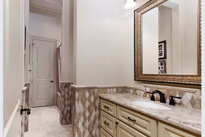 19 Hepplewhite Way, The Woodlands, TX 77382 - Photo 4