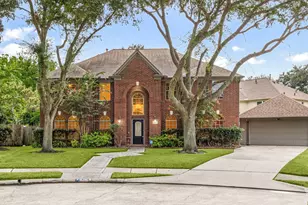 14218 Scarborough Fair St, Houston, TX 77077 - Photo 2