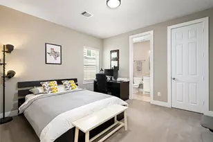 1244 Hobbs Reach Ln, Houston, TX 77008 - Photo 10