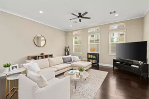 1244 Hobbs Reach Ln, Houston, TX 77008 - Photo 6
