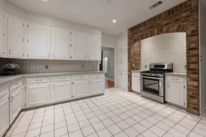 707 Walker Street, Bryan, TX 77802 - Photo 6