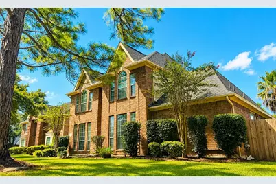 2438 Weatherford Drive, Pearland, TX 77584 - Photo 2