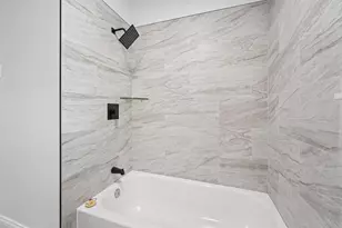 6134 Belmark St, Houston, TX 77033 - Photo 10