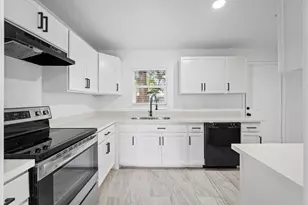 6134 Belmark St, Houston, TX 77033 - Photo 4