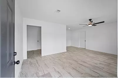 6134 Belmark Street, Houston, TX 77033 - Photo 2