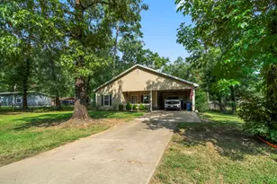 337 Windwood Dr, Livingston, TX 77351 - Photo 6