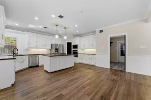 23 Shearwater Pl, The Woodlands, TX 77381 - Photo 16