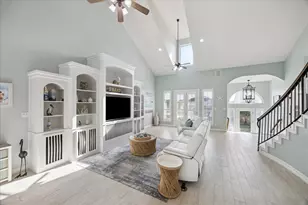 241 Tamana Dr, Tiki Island, TX 77554 - Photo 6