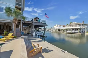 241 Tamana Dr, Tiki Island, TX 77554 - Photo 36