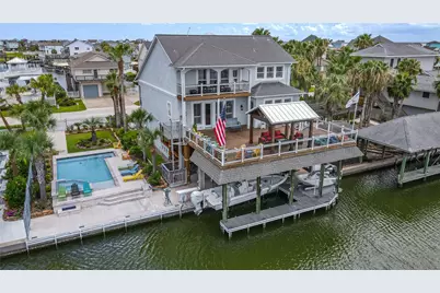 241 Tamana Drive, Tiki Island, TX 77554 - Photo 2