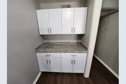 4500 Sherwood Lane #10, Houston, TX 77092 - Photo 8