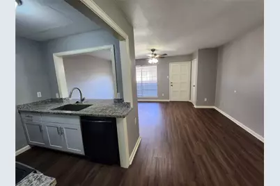 4500 Sherwood Lane #10, Houston, TX 77092 - Photo 2