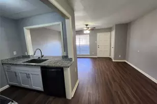 4500 Sherwood Ln, Houston, TX 77092 - Photo 2