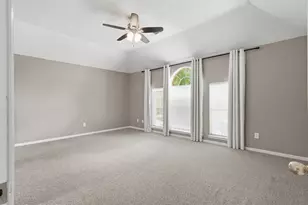 322 Welford Ln, Highlands, TX 77562 - Photo 12