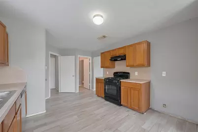 9926 Myrtle Field Lane, Houston, TX 77044 - Photo 8