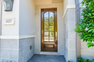10207 Preston Crest Dr, Houston, TX 77042 - Photo 2