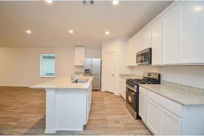 31310 Yatesbury Dr, Fulshear, TX 77441 - Photo 8