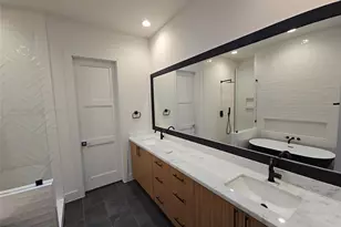 2414 Gray St, Houston, TX 77003 - Photo 14