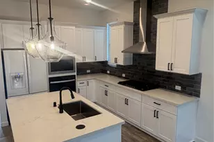 25302 Rothesay Ln, Katy, TX 77493 - Photo 2