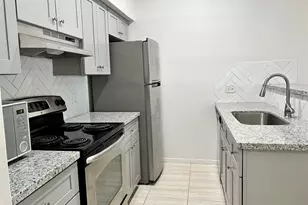 2626 Holly Hall St, Houston, TX 77054 - Photo 4