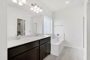 2000 Twin Lakes Blvd, West Columbia, TX 77486 - Photo 24