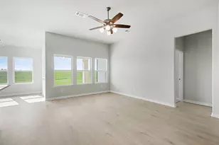 2000 Twin Lakes Blvd, West Columbia, TX 77486 - Photo 8