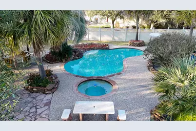 2742 Westchester Circle, Pearland, TX 77584 - Photo 2