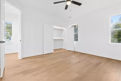 8403 Sunnyhill Street, Houston, TX 77088 - Photo 16