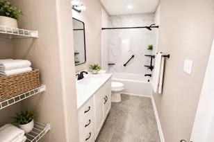 31723 Royal Woods Ct, Conroe, TX 77385 - Photo 6