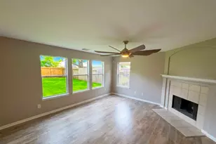 31723 Royal Woods Ct, Conroe, TX 77385 - Photo 4