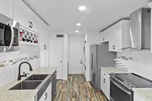 15932 Seahorse Dr, Houston, TX 77062 - Photo 10