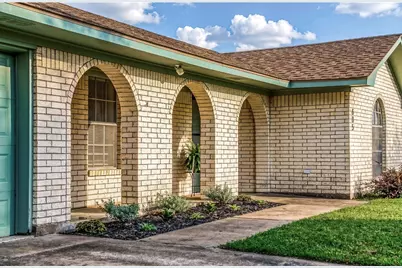 605 Clearspring Drive, Brenham, TX 77833 - Photo 2
