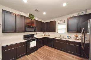 13243 Montane Manor Ln, Houston, TX 77044 - Photo 12