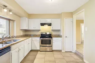 2819 W Birchdale Dr, Missouri City, TX 77489 - Photo 4