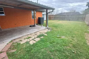 2330 Hillshire Dr, Deer Park, TX 77536 - Photo 8