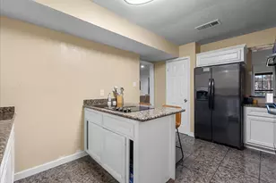 54 Campeche Cir, Galveston, TX 77554 - Photo 14