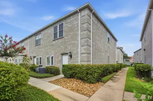 7719 Cambridge St, Houston, TX 77054 - Photo 2