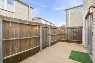 7719 Cambridge St, Houston, TX 77054 - Photo 4