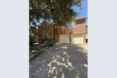 9323 Eaglewood Spring Drive, Houston, TX 77083 - Photo 2