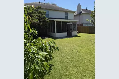 9323 Eaglewood Spring Drive, Houston, TX 77083 - Photo 20