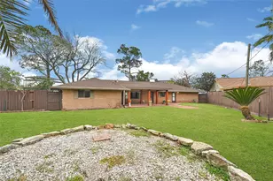 2515 Baycrest Dr, Houston, TX 77058 - Photo 24