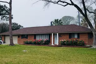 2515 Baycrest Dr, Houston, TX 77058 - Photo 1