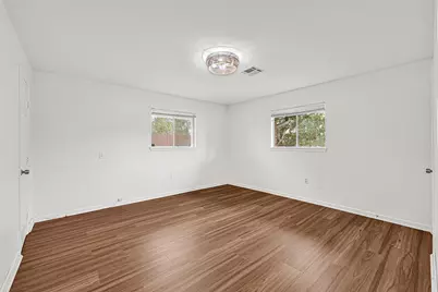 2515 Baycrest Dr, Houston, TX 77058 - Photo 10